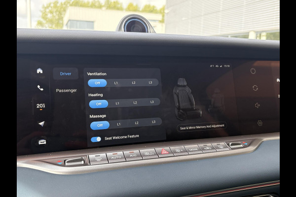 VOYAH Free Flagship 4WD 106 kWh | Panoramadak | Dynaudio Hi-FI | 360° Camera | Luchtvering | Adaptieve Cruise Control | Dodehoekassistent | Elektrisch Verstelbare Stoelen + Massage | Stoelverwarming | Stoelventilatie | Sfeerverlichting |