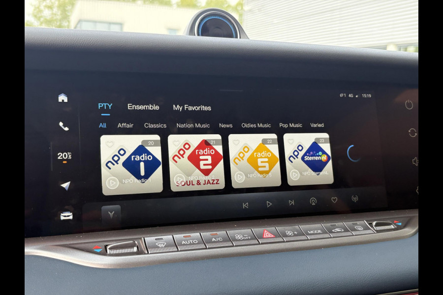 VOYAH Free Flagship 4WD 106 kWh | Panoramadak | Dynaudio Hi-FI | 360° Camera | Luchtvering | Adaptieve Cruise Control | Dodehoekassistent | Elektrisch Verstelbare Stoelen + Massage | Stoelverwarming | Stoelventilatie | Sfeerverlichting |