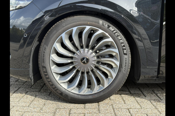 VOYAH Free Flagship 4WD 106 kWh | Panoramadak | Dynaudio Hi-FI | 360° Camera | Luchtvering | Adaptieve Cruise Control | Dodehoekassistent | Elektrisch Verstelbare Stoelen + Massage | Stoelverwarming | Stoelventilatie | Sfeerverlichting |