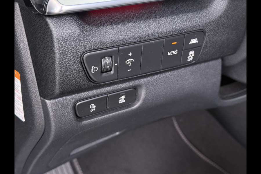 Kia e-Niro DynamicLine 64kWh 204PK Warmtepomp SOH 98% Camera Adap.Cruise Stoel+Stuurverwarming Navi Ecc Apple Carplay Android Auto Pdc Isofix Lane Assist VESS Regen-Lichtsensor 1e Eigenaar Origineel Nederlandse Auto