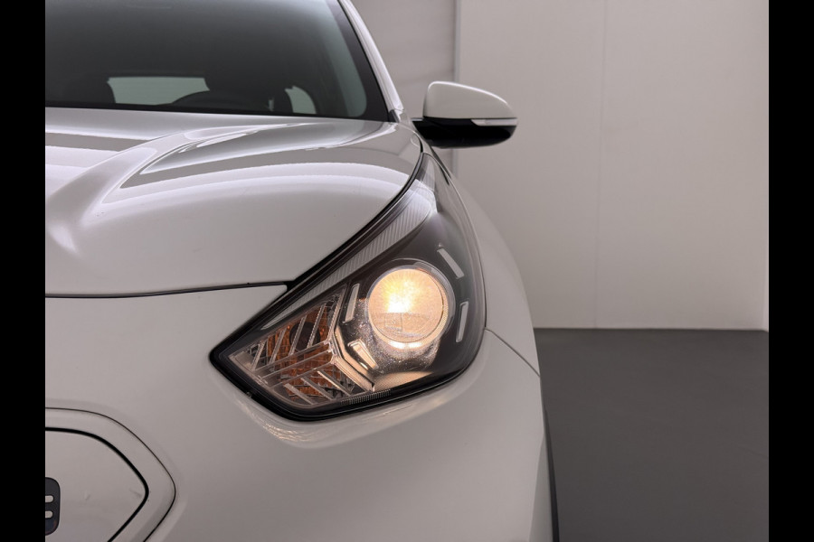 Kia e-Niro DynamicLine 64kWh 204PK Warmtepomp SOH 98% Camera Adap.Cruise Stoel+Stuurverwarming Navi Ecc Apple Carplay Android Auto Pdc Isofix Lane Assist VESS Regen-Lichtsensor 1e Eigenaar Origineel Nederlandse Auto