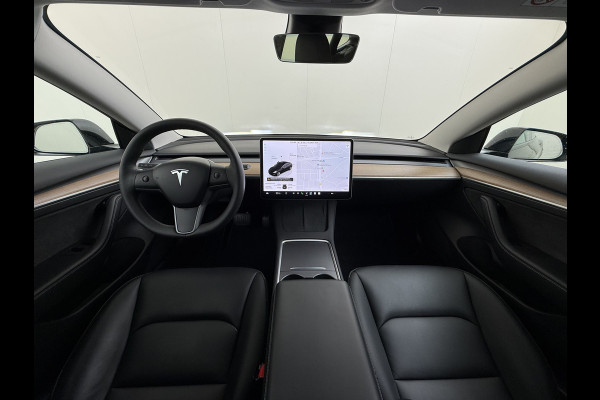 Tesla Model 3 RWD 60kWh Warmtepomp LFP-Accu SOH 91% Traffic Aware Cruise Control+Autom.Sturen Camera's Navi Ecc Stoel+Stuurverwarming Elek.Ach Lmv 19" AMD Ryzen™ Elek.Stoelen+Memory Isofix Regen-Lichtsensor 1e Eigenaar Origineel Nederlandse Auto