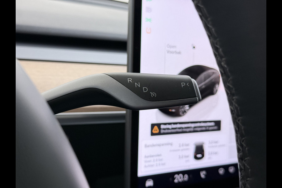 Tesla Model 3 RWD 60kWh Warmtepomp LFP-Accu SOH 91% Traffic Aware Cruise Control+Autom.Sturen Camera's Navi Ecc Stoel+Stuurverwarming Elek.Ach Lmv 19" AMD Ryzen™ Elek.Stoelen+Memory Isofix Regen-Lichtsensor 1e Eigenaar Origineel Nederlandse Auto
