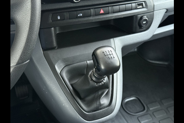 Opel Vivaro 2.0CDTI 123PK Euro 6 L2H1 3-Persoons Imperiaal Trekhaak 360°Camera Navi Apple Carplay Android Auto Airco Cruise Control Betonplex Vloer Kasteninbouw Wandbetimmering 2.500KG Trekgewicht 1e Eigenaar