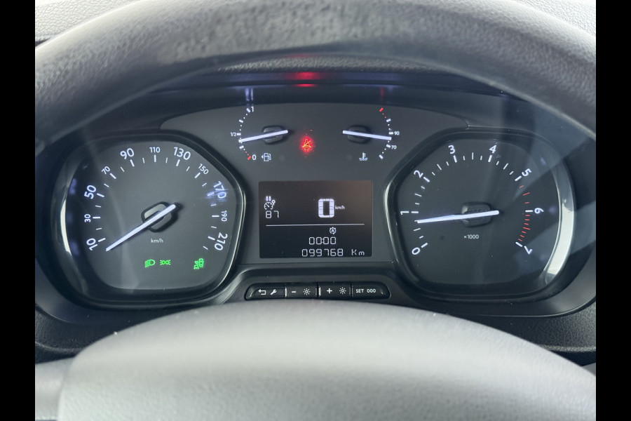 Opel Vivaro 2.0CDTI 123PK Euro 6 L2H1 3-Persoons Imperiaal Trekhaak 360°Camera Navi Apple Carplay Android Auto Airco Cruise Control Betonplex Vloer Kasteninbouw Wandbetimmering 2.500KG Trekgewicht 1e Eigenaar