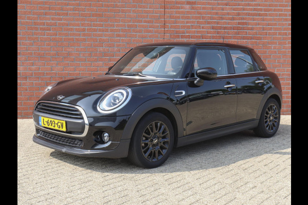 MINI One 1.5 5-DRS Automaat Business Edition Navigatie PDC Cruise Control Airco 17" Lichtmetalen velgen 5-Deurs