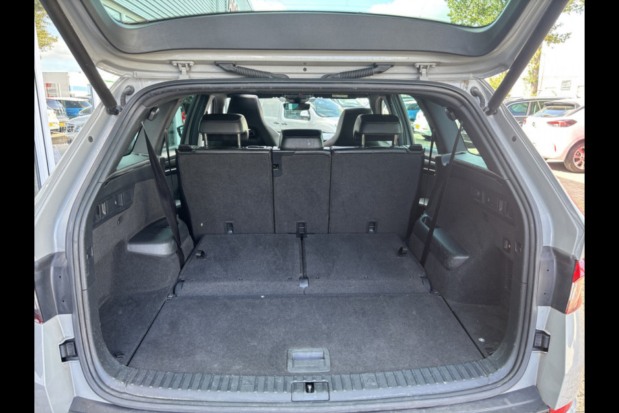Škoda Kodiaq 1.5 TSI Sportline Business 7p. | Trekhaak | Pano | Sfeerverlichting | Apple Carplay | Stoelverwarming