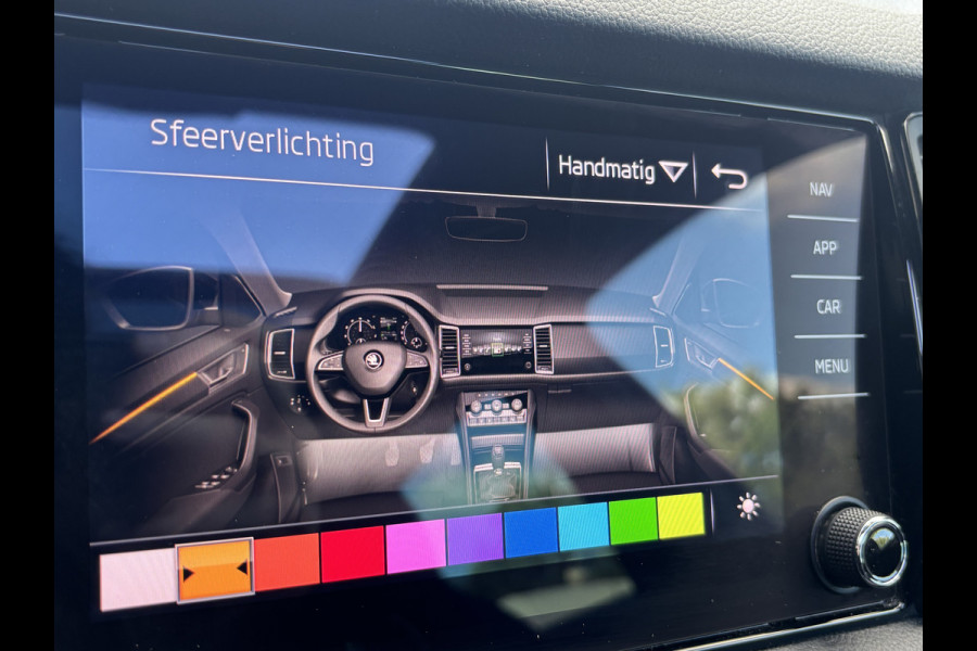 Škoda Kodiaq 1.5 TSI Sportline Business 7p. | Trekhaak | Pano | Sfeerverlichting | Apple Carplay | Stoelverwarming