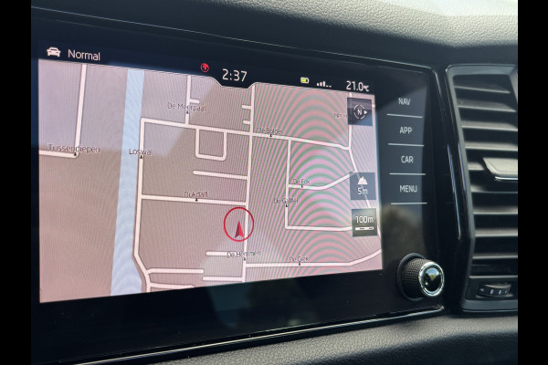 Škoda Kodiaq 1.5 TSI Sportline Business 7p. | Trekhaak | Pano | Sfeerverlichting | Apple Carplay | Stoelverwarming