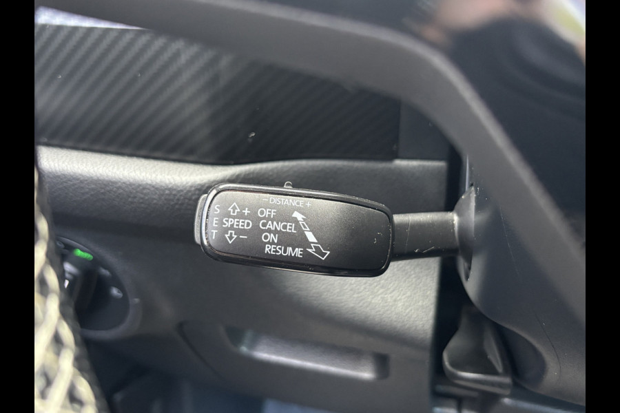 Škoda Kodiaq 1.5 TSI Sportline Business 7p. | Trekhaak | Pano | Sfeerverlichting | Apple Carplay | Stoelverwarming
