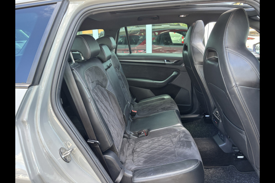 Škoda Kodiaq 1.5 TSI Sportline Business 7p. | Trekhaak | Pano | Sfeerverlichting | Apple Carplay | Stoelverwarming