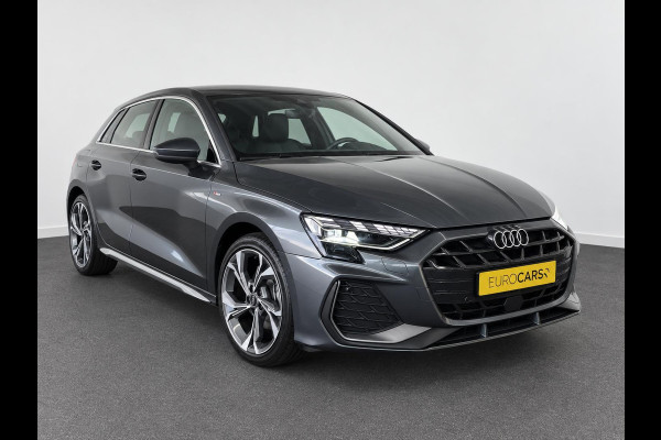 Audi A3 Sportback 40 TFSI e 204pk Automaat S-Line edition Comfort pakket Plus Lichtmetalen Velgen 18" Matrix Led Parkeer sensoren Camera Cruise Control Adaptive Navigatie Apple Carplay/Android Auto