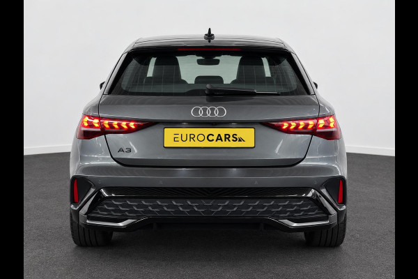Audi A3 Sportback 40 TFSI e 204pk Automaat S-Line edition Comfort pakket Plus Lichtmetalen Velgen 18" Matrix Led Parkeer sensoren Camera Cruise Control Adaptive Navigatie Apple Carplay/Android Auto