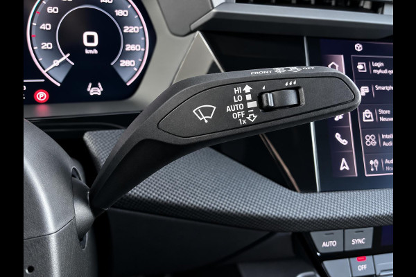 Audi A3 Sportback 40 TFSI e 204pk Automaat S-Line edition Comfort pakket Plus Lichtmetalen Velgen 18" Matrix Led Parkeer sensoren Camera Cruise Control Adaptive Navigatie Apple Carplay/Android Auto