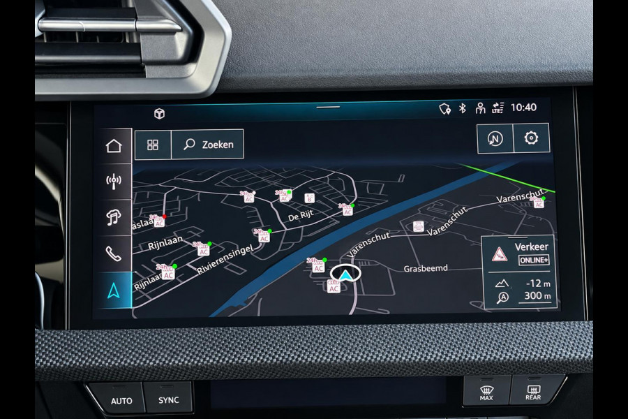 Audi A3 Sportback 40 TFSI e 204pk Automaat S-Line edition Comfort pakket Plus Lichtmetalen Velgen 18" Matrix Led Parkeer sensoren Camera Cruise Control Adaptive Navigatie Apple Carplay/Android Auto