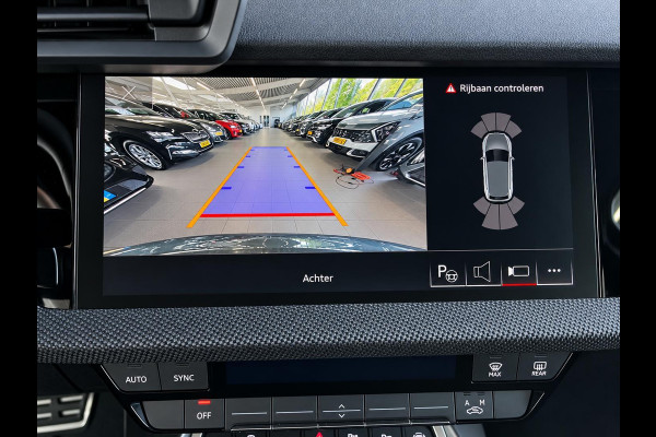 Audi A3 Sportback 40 TFSI e 204pk Automaat S-Line edition Comfort pakket Plus Lichtmetalen Velgen 18" Matrix Led Parkeer sensoren Camera Cruise Control Adaptive Navigatie Apple Carplay/Android Auto