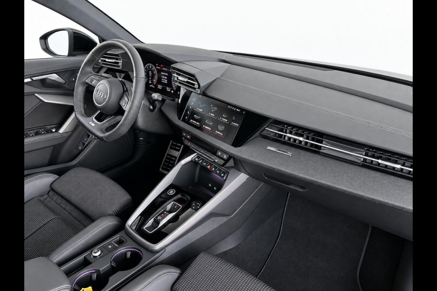 Audi A3 Sportback 40 TFSI e 204pk Automaat S-Line edition Comfort pakket Plus Lichtmetalen Velgen 18" Matrix Led Parkeer sensoren Camera Cruise Control Adaptive Navigatie Apple Carplay/Android Auto