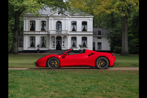 Ferrari 488 Spider | Front-lift | Pista wheels | Carbon stuur + LED's | Adapt. koplampen | Rosso Scuderia