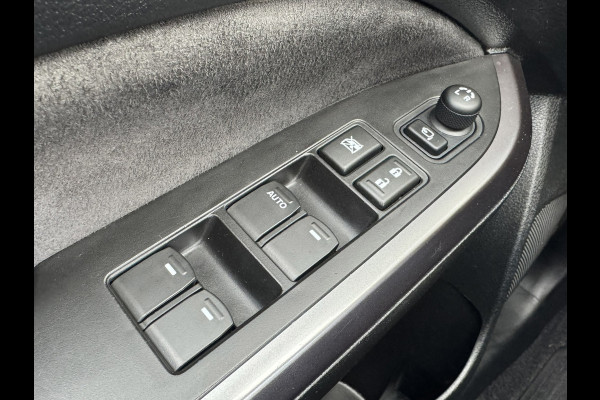 Suzuki Vitara 1.4 Boosterjet Style Smart Hybrid Trekhaak Panorama dak Camera+pdc Dealer onderhouden