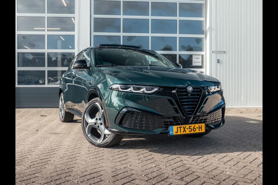 Alfa Romeo Tonale 1.3 Ibrida Plug-In Q4 270pk AWD Veloce | Teck Pack | Schuif/Kanteldak | Harman Kardon | 20"  | Bicolore