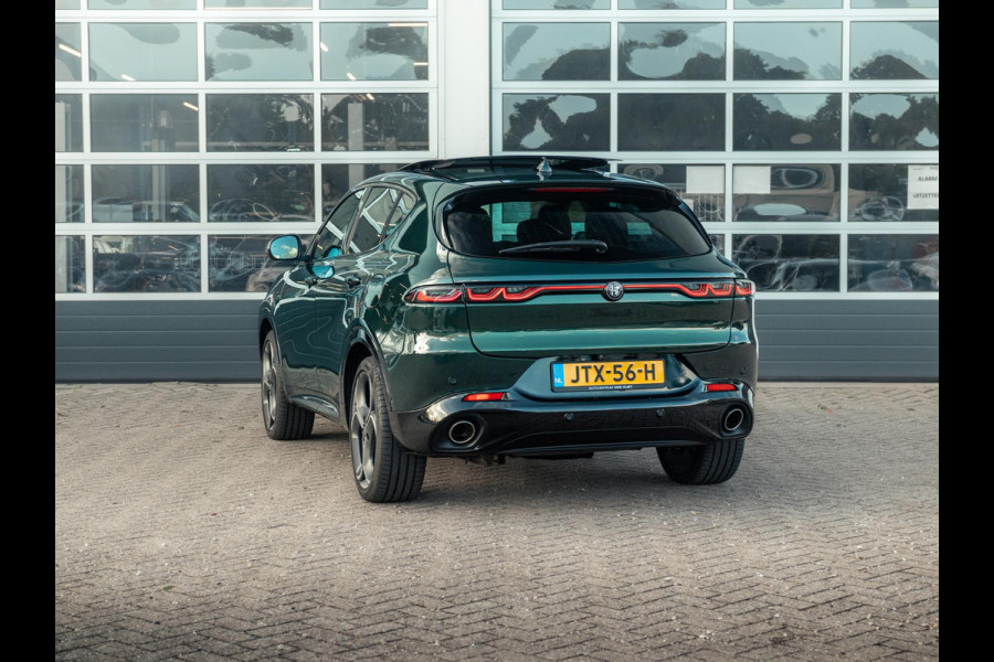 Alfa Romeo Tonale 1.3 Ibrida Plug-In Q4 270pk AWD Veloce | Teck Pack | Schuif/Kanteldak | Harman Kardon | 20"  | Bicolore