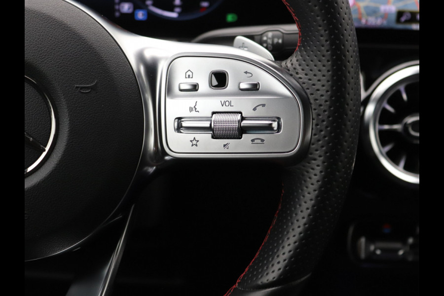 Mercedes-Benz GLA 250 4MATIC AMG Memory, 360° Camera, Sfeer, Carplay