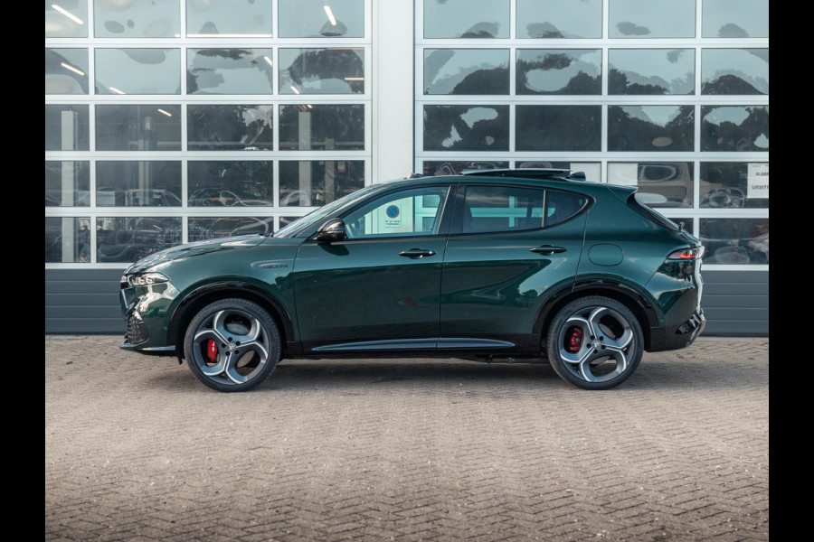 Alfa Romeo Tonale 1.3 Ibrida Plug-In Q4 270pk AWD Veloce | Teck Pack | Schuif/Kanteldak | Harman Kardon | 20"  | Bicolore