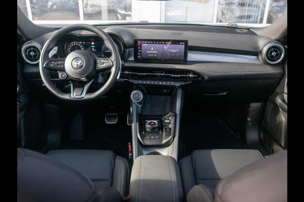 Alfa Romeo Tonale 1.3 Ibrida Plug-In Q4 270pk AWD Veloce | Teck Pack | Schuif/Kanteldak | Harman Kardon | 20"  | Bicolore