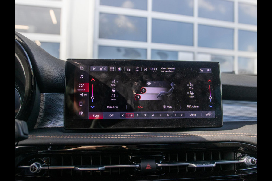 Alfa Romeo Tonale 1.3 Ibrida Plug-In Q4 270pk AWD Veloce | Teck Pack | Schuif/Kanteldak | Harman Kardon | 20"  | Bicolore