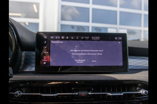 Alfa Romeo Tonale 1.3 Ibrida Plug-In Q4 270pk AWD Veloce | Teck Pack | Schuif/Kanteldak | Harman Kardon | 20"  | Bicolore