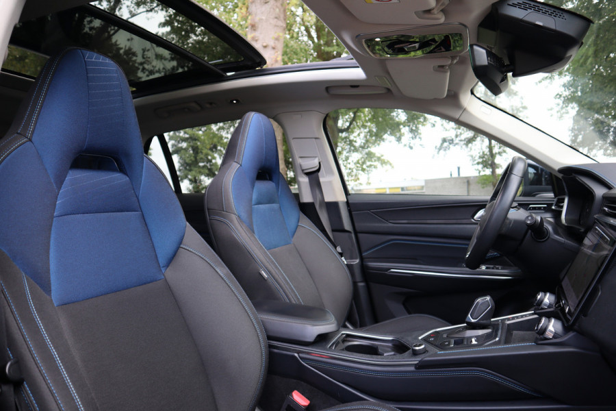 Lynk & Co 01 1.5 | Panoramadak | 360 Camera | Panoramadak | Carplay |