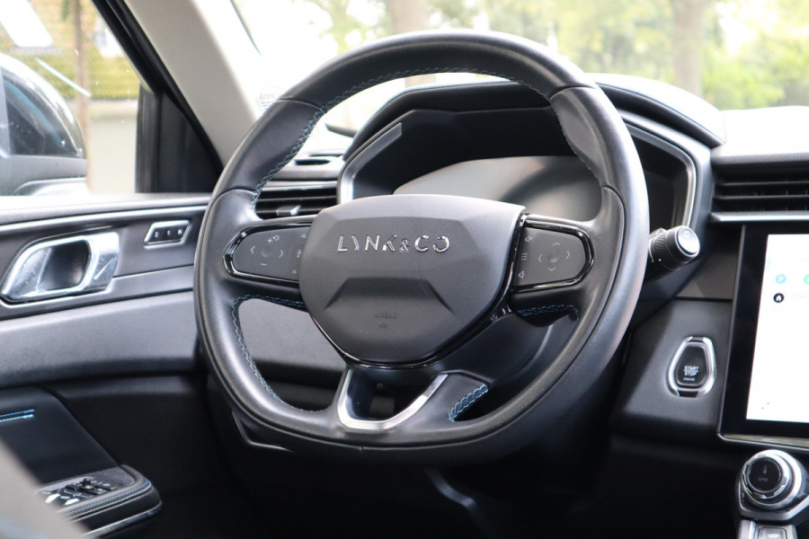 Lynk & Co 01 1.5 | Panoramadak | 360 Camera | Panoramadak | Carplay |
