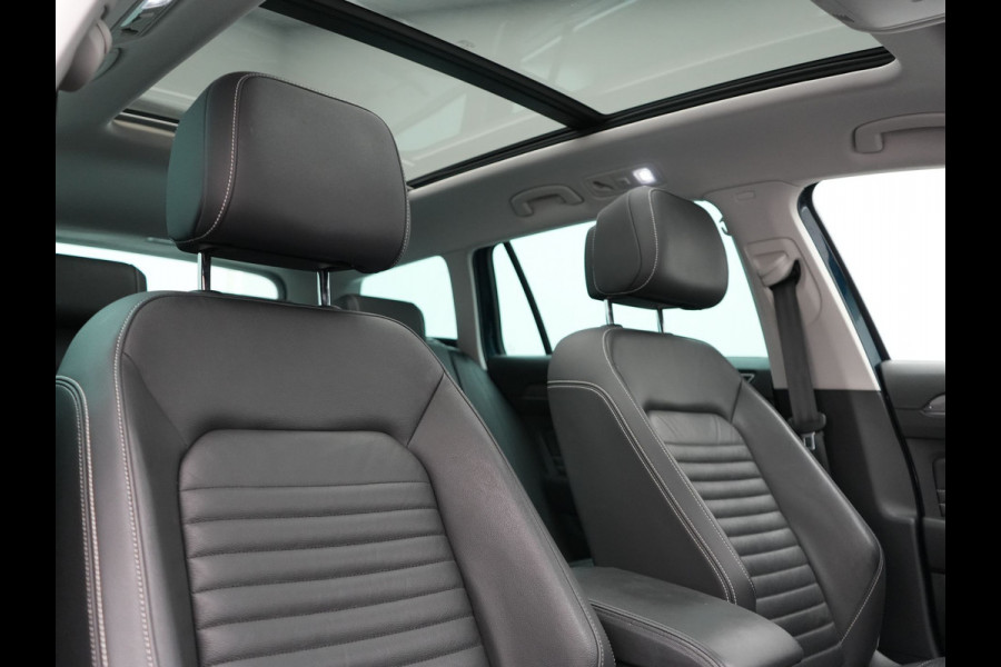 Volkswagen Passat 1.4 TSI PHEV GTE Business 218pk Dealer O.H. | Trekhaak Af Fabriek | Panodak | Head Up | Adaptive Cruise | 360 Camera | Dynaudio | Lederen Sportstoelen Memory & Massage | IQ Light | Stoelen & Stuur Verwarmd | Blis | Keyless | Apple Carplay | Plug In Hybrid |