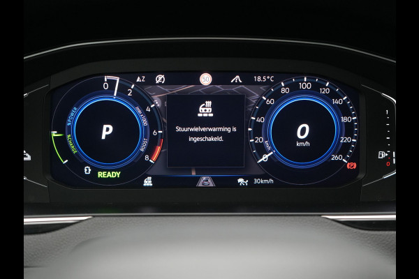 Volkswagen Passat 1.4 TSI PHEV GTE Business 218pk Dealer O.H. | Trekhaak Af Fabriek | Panodak | Head Up | Adaptive Cruise | 360 Camera | Dynaudio | Lederen Sportstoelen Memory & Massage | IQ Light | Stoelen & Stuur Verwarmd | Blis | Keyless | Apple Carplay | Plug In Hybrid |
