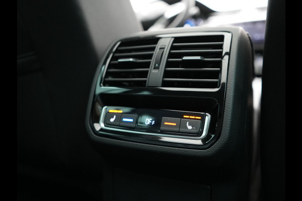 Volkswagen Passat 1.4 TSI PHEV GTE Business 218pk Dealer O.H. | Trekhaak Af Fabriek | Panodak | Head Up | Adaptive Cruise | 360 Camera | Dynaudio | Lederen Sportstoelen Memory & Massage | IQ Light | Stoelen & Stuur Verwarmd | Blis | Keyless | Apple Carplay | Plug In Hybrid |