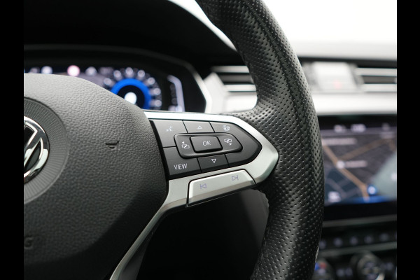 Volkswagen Passat 1.4 TSI PHEV GTE Business 218pk Dealer O.H. | Trekhaak Af Fabriek | Panodak | Head Up | Adaptive Cruise | 360 Camera | Dynaudio | Lederen Sportstoelen Memory & Massage | IQ Light | Stoelen & Stuur Verwarmd | Blis | Keyless | Apple Carplay | Plug In Hybrid |