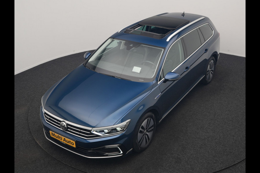 Volkswagen Passat 1.4 TSI PHEV GTE Business 218pk Dealer O.H. | Trekhaak Af Fabriek | Panodak | Head Up | Adaptive Cruise | 360 Camera | Dynaudio | Lederen Sportstoelen Memory & Massage | IQ Light | Stoelen & Stuur Verwarmd | Blis | Keyless | Apple Carplay | Plug In Hybrid |