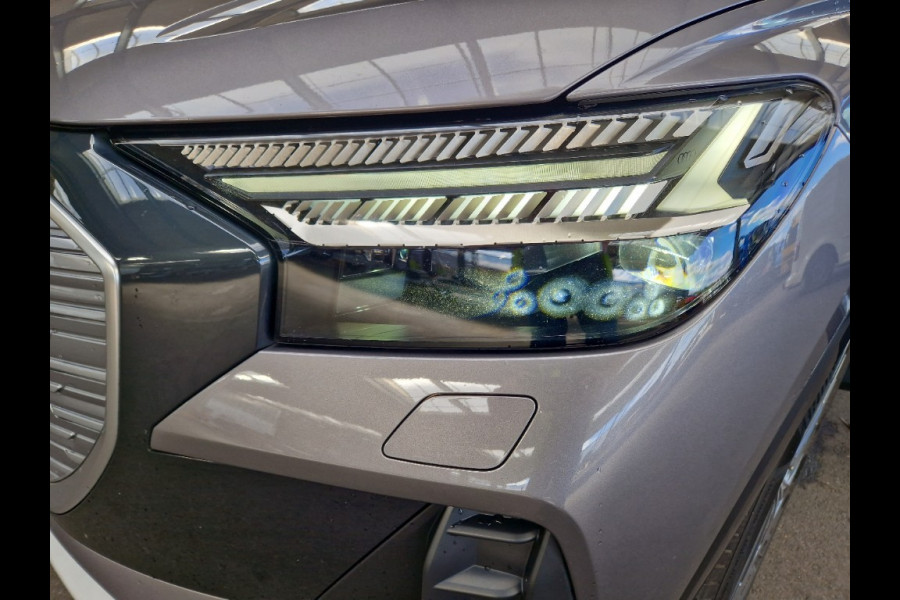 Audi Q4 e-tron 40 edition 77 kWh Soh 92% Leer Trekhaak Carplay Camera Advanced
