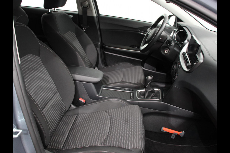 Kia Ceed Sportswagon 1.0 T-GDi 120pk DynamicLine Navigatie Apple Carplay/Android Auto Camera Parkeersensoren achter Adaptive Cruise Control Ledverlichting Climate Control