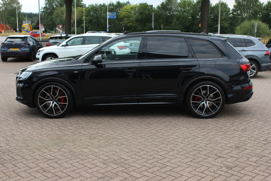 Audi Q7 60 TFSI e quattro Competition / SoH 91,5% / Trekhaak / Panoramadak / 360Camera / Head-up / Softclose / Luchtvering / 22'' / Keyless / Matrix LED / Carbon intr. / Stoelventilatie+Verwarming / Stuurverwarming / Bose / Dodeh