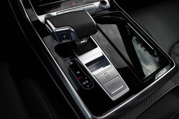 Audi Q7 60 TFSI e quattro Competition / SoH 91,5% / Trekhaak / Panoramadak / 360Camera / Head-up / Softclose / Luchtvering / 22'' / Keyless / Matrix LED / Carbon intr. / Stoelventilatie+Verwarming / Stuurverwarming / Bose / Dodeh