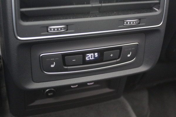 Audi Q7 60 TFSI e quattro Competition / SoH 91,5% / Trekhaak / Panoramadak / 360Camera / Head-up / Softclose / Luchtvering / 22'' / Keyless / Matrix LED / Carbon intr. / Stoelventilatie+Verwarming / Stuurverwarming / Bose / Dodeh