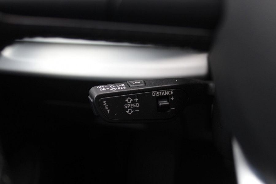 Audi Q7 60 TFSI e quattro Competition / SoH 91,5% / Trekhaak / Panoramadak / 360Camera / Head-up / Softclose / Luchtvering / 22'' / Keyless / Matrix LED / Carbon intr. / Stoelventilatie+Verwarming / Stuurverwarming / Bose / Dodeh