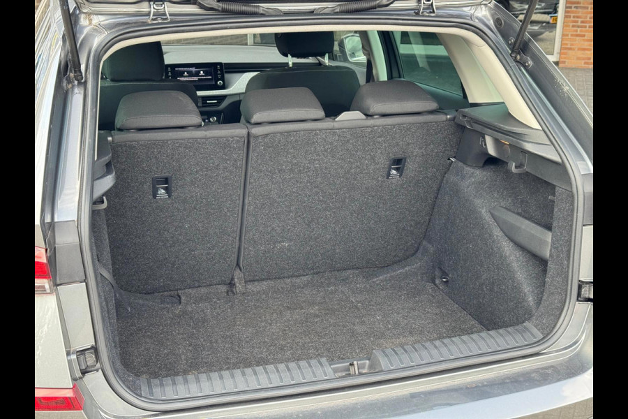 Škoda Kamiq 1.0 TSI Selection | Carplay/Android, Camera, Cruise, Climate, DAB radio, 16'' LMV |