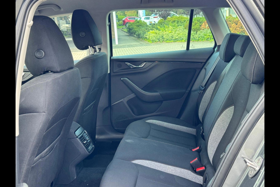 Škoda Kamiq 1.0 TSI Selection | Carplay/Android, Camera, Cruise, Climate, DAB radio, 16'' LMV |