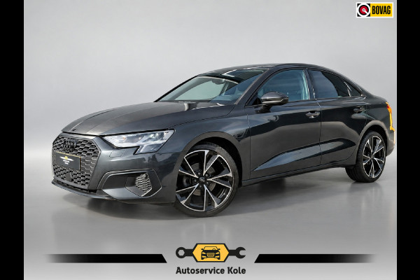 Audi A3 Limousine 30 TFSI AUTOMAAT * Carplay * Climate Control * Parkeersensoren *