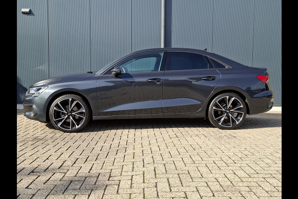 Audi A3 Limousine 30 TFSI AUTOMAAT * Carplay * Climate Control * Parkeersensoren *