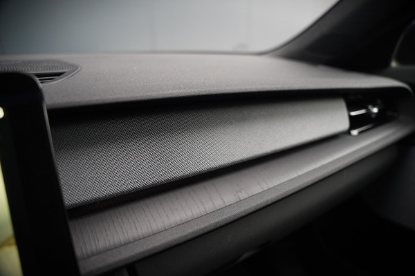 Polestar 2 Long Range Dual Motor Launch Edition 78kWh | Panoramadak | Stoelverwarming | Stuurverwarming | Harman Kardon | Memory Seat | 360 Camera | Keyless | Adaptive Cruise Control | Apple Carplay | BTW | LED | SOH 92,53%