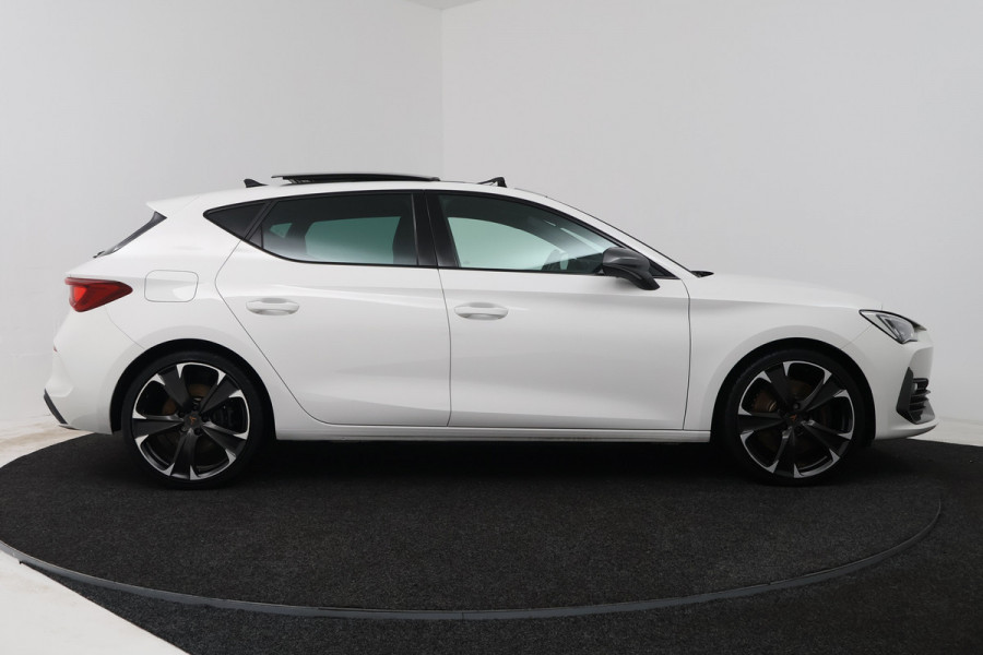 CUPRA Leon 1.4 e-Hybrid VZ Adrenaline (PANORAMADAK, STOEL/STUUR VERWARMING, CRUISE CONTROL ADAPTIEF)