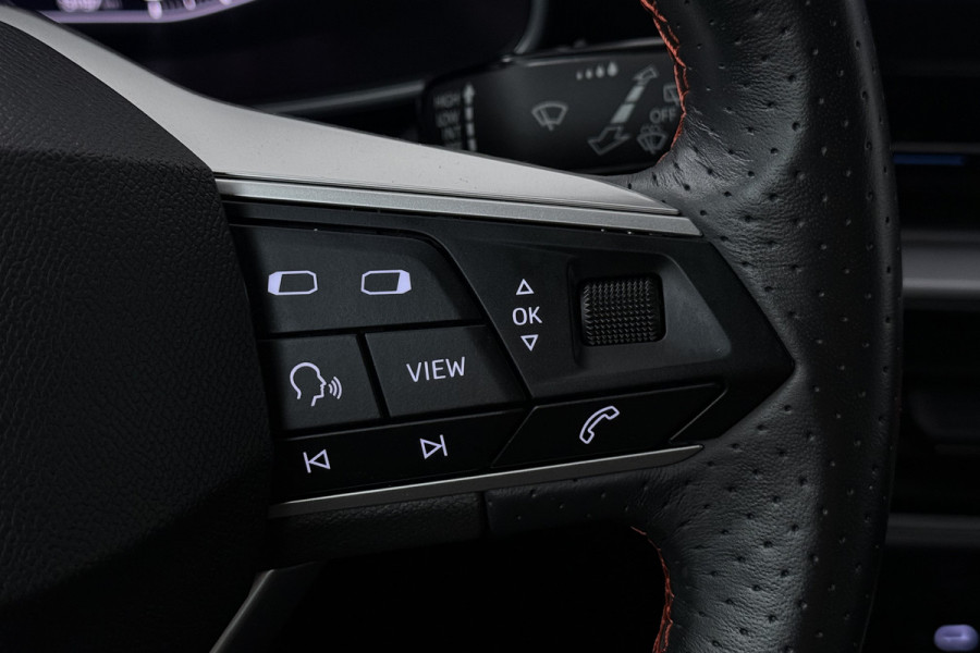 Seat Leon 1.0 TSI FR Business Intense (DIGITALE COCKPIT, CRUISE ADAPTIEF, NAVIGATIE)